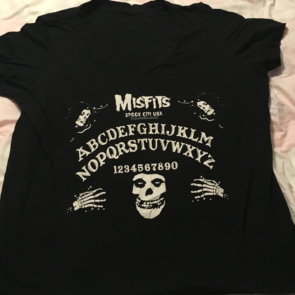 Black Short Sleeve Graphic Tee